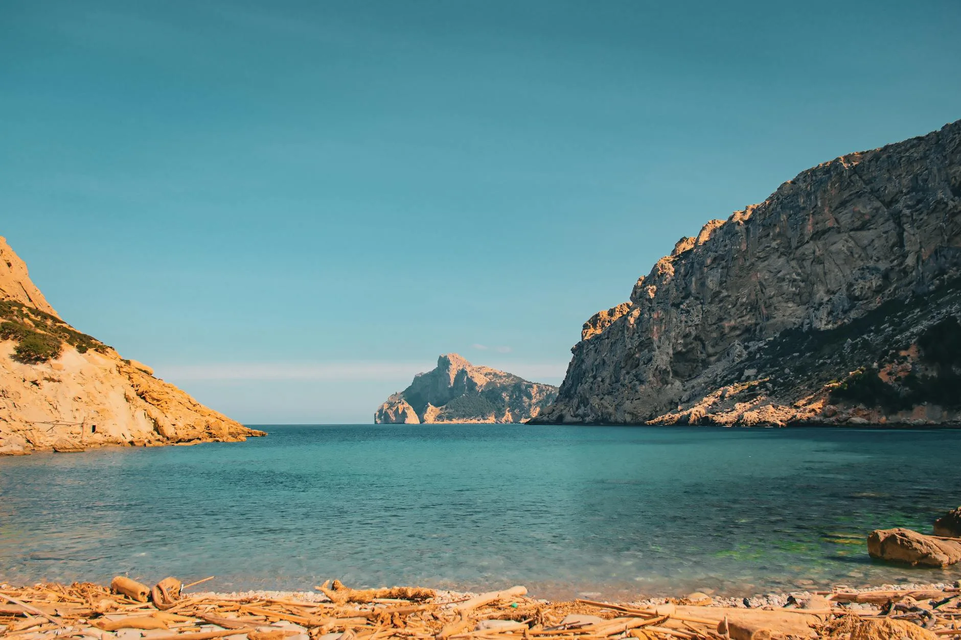 La côte est : calmes et calas